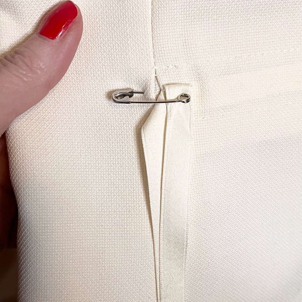 J. CREW Cream Satin Trim Tuxedo Blazer with ribbon tie Size 4 Formal Menswear - Picture 5 of 8